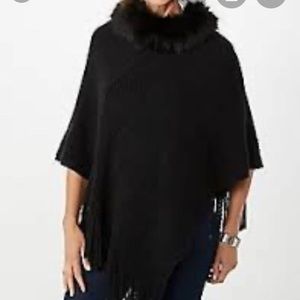NWT Women's Black Faux Fur Knit Poncho